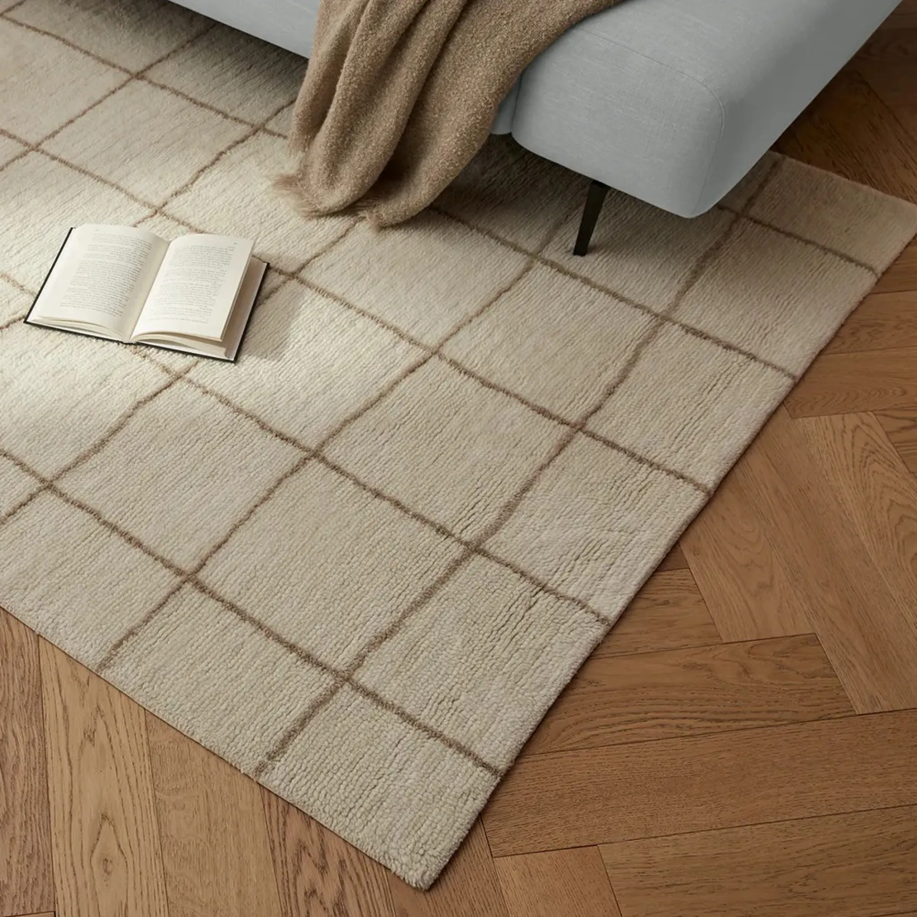 Ouma 5 x 8 Washable Wool Rug - Wavy Taupe