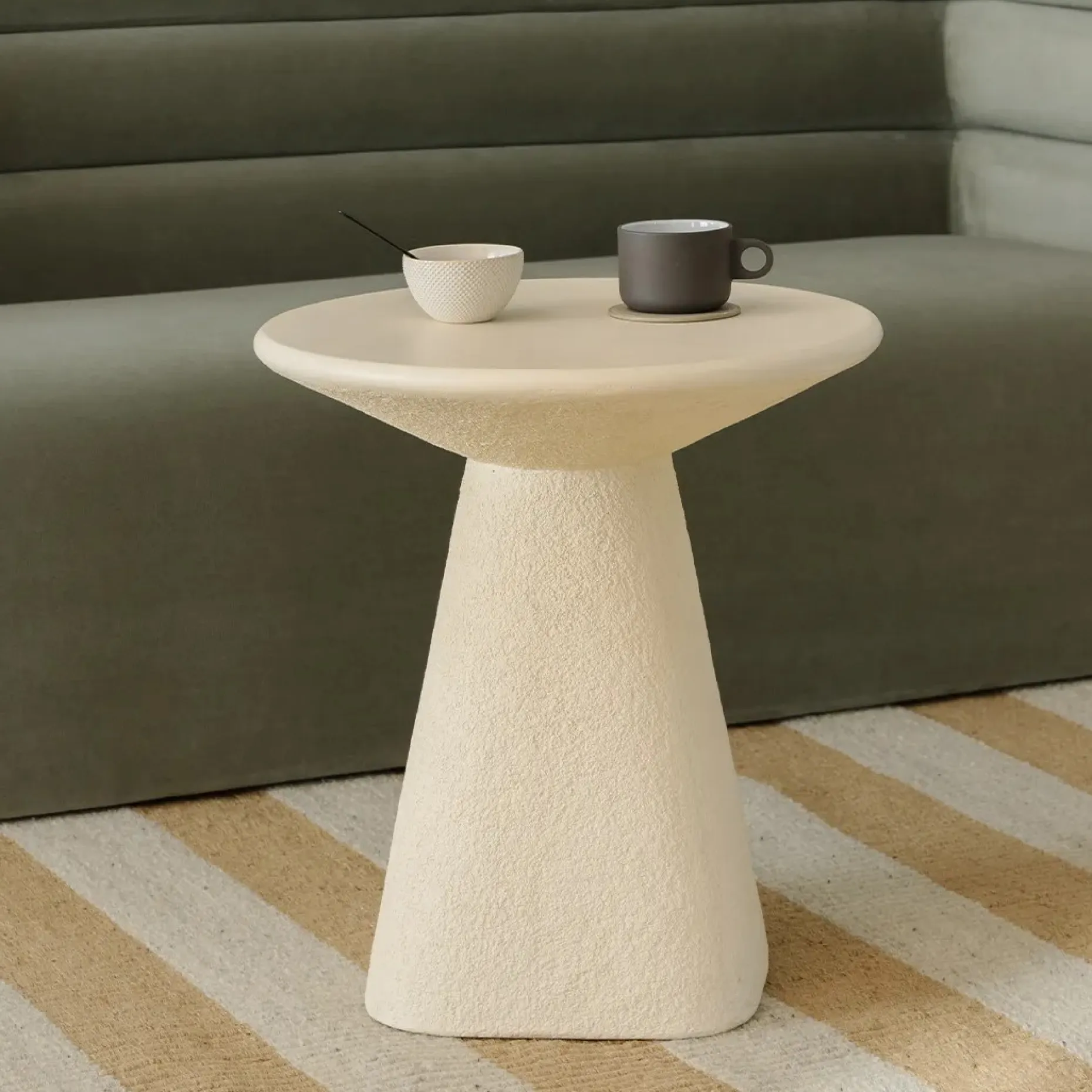 Ozetta Concrete Side Table - Moonlit Ivory