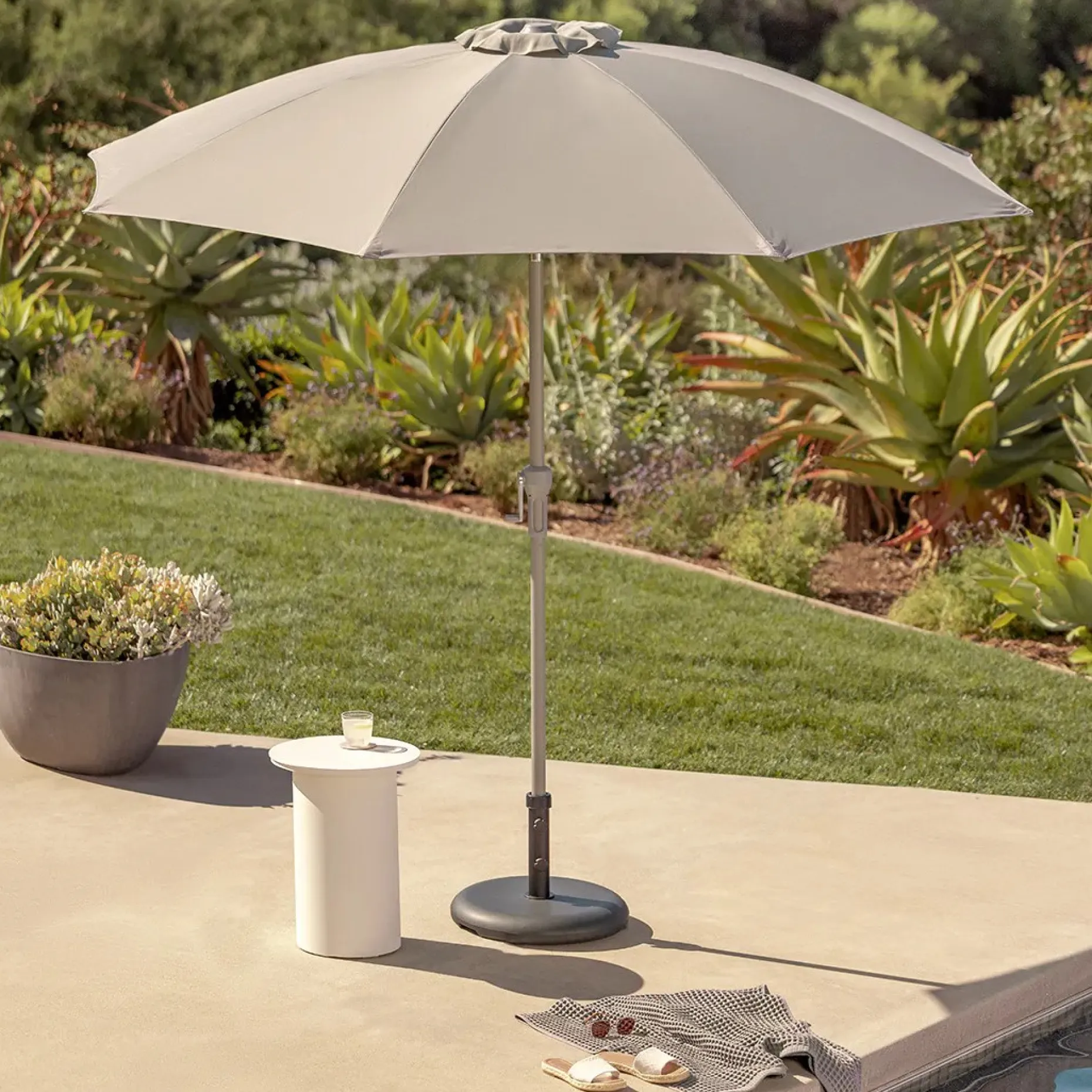 Paras Tilting Umbrella - Light Gray