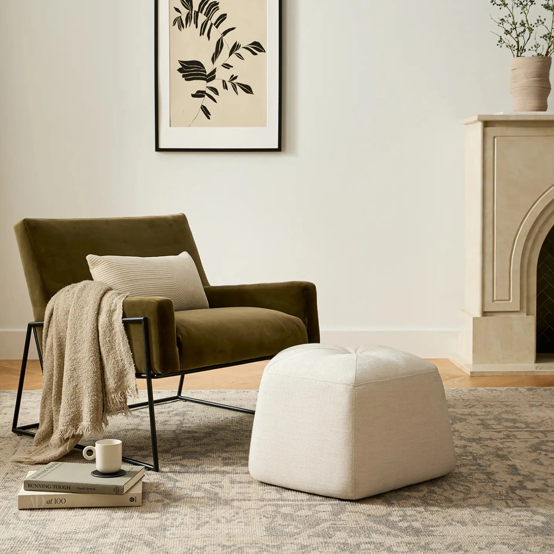 Regis 33" Velvet Lounge Chair - Juniper Green