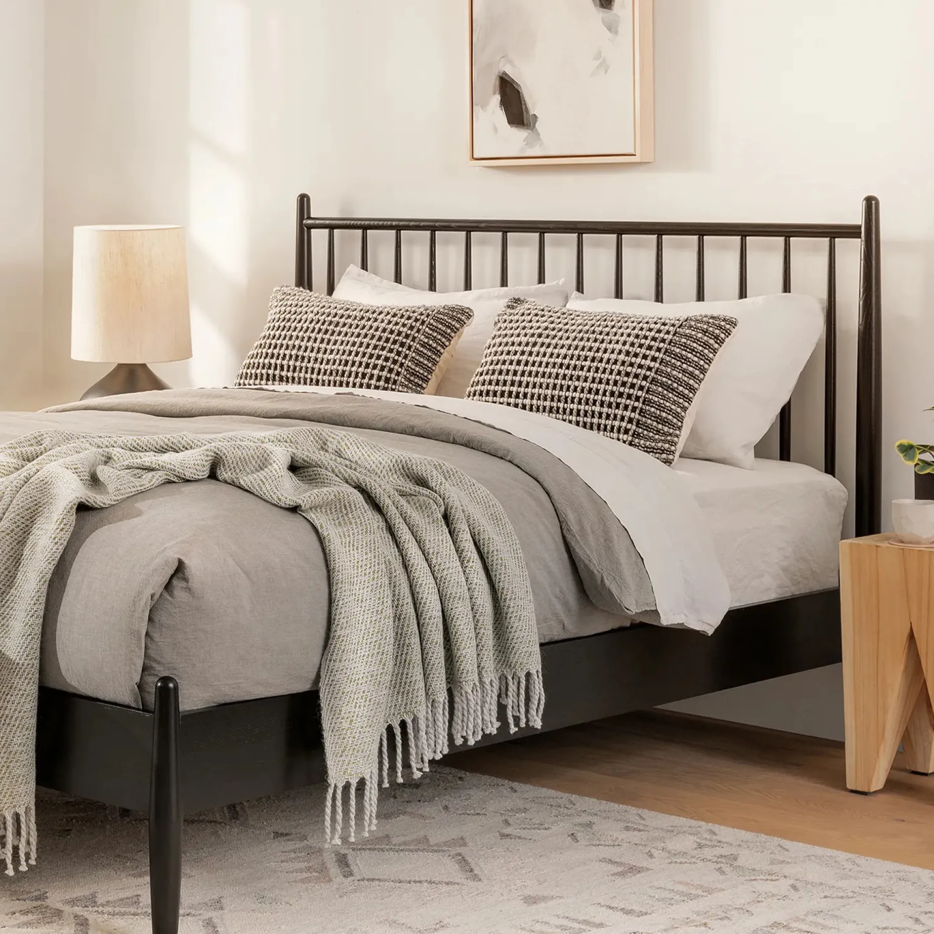 Ren Small Pillow - Black Weave
