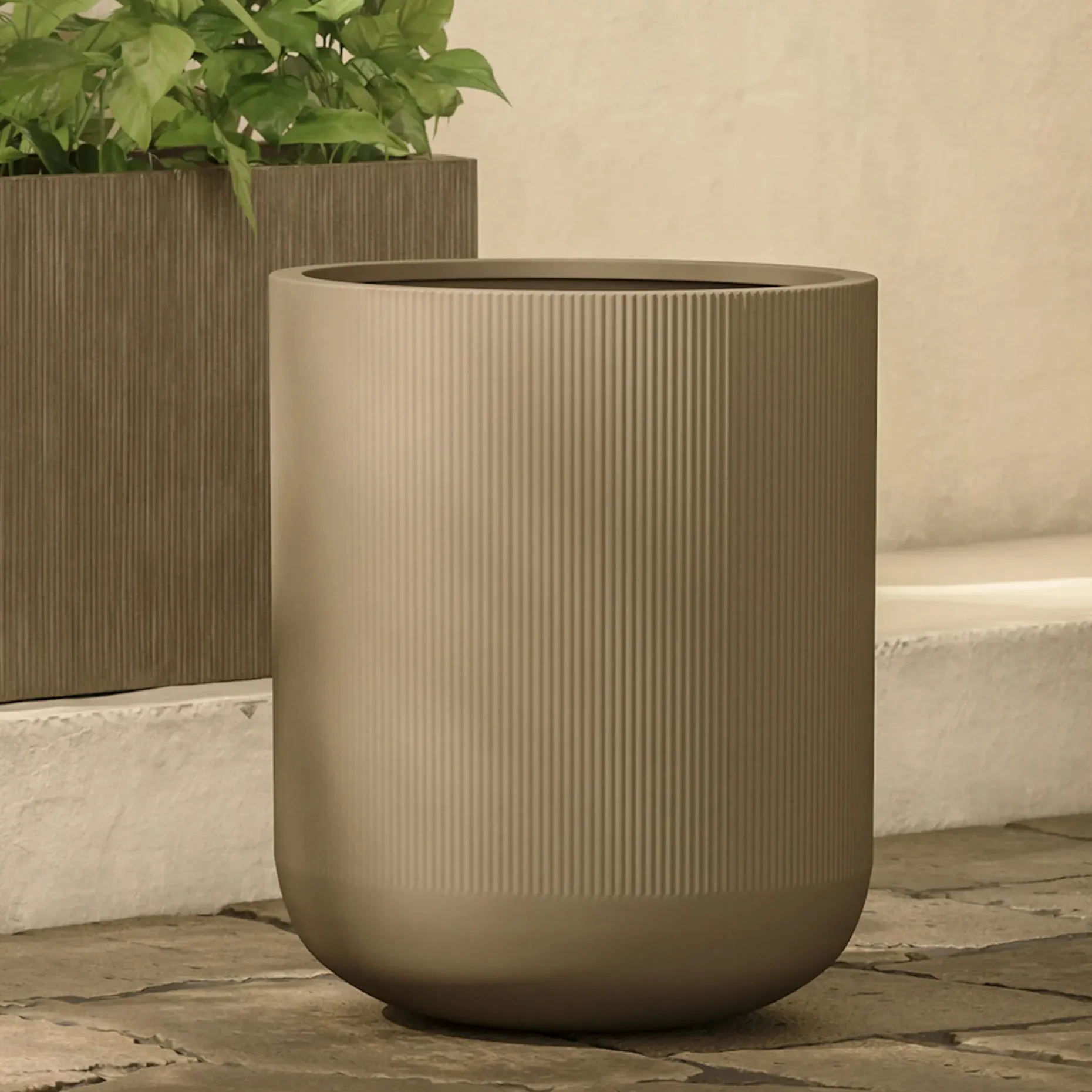 Reya Large Indoor/Outdoor Planter - Concrete Gray