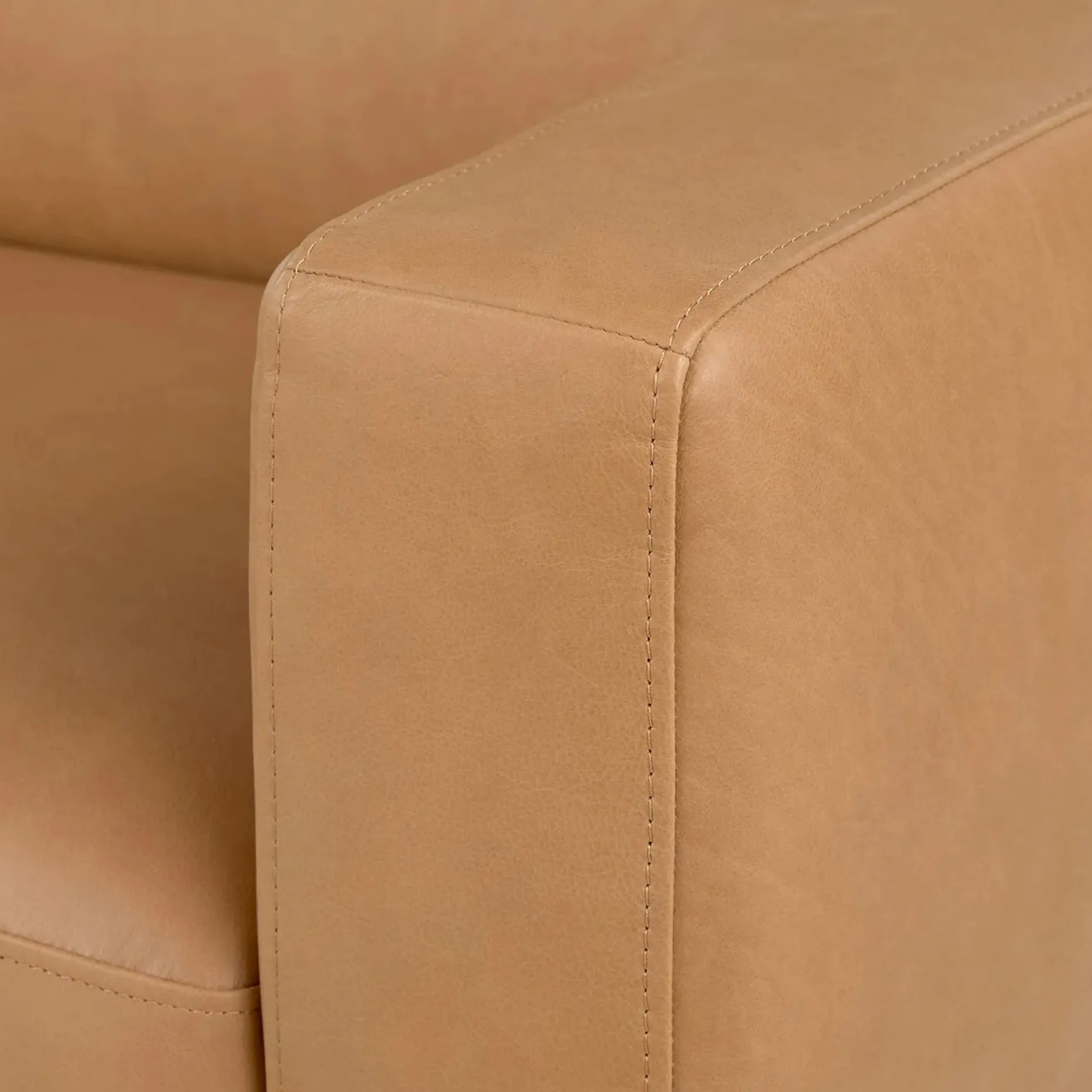 Rhett 38.5" Leather Lounge Chair - Charme Tan