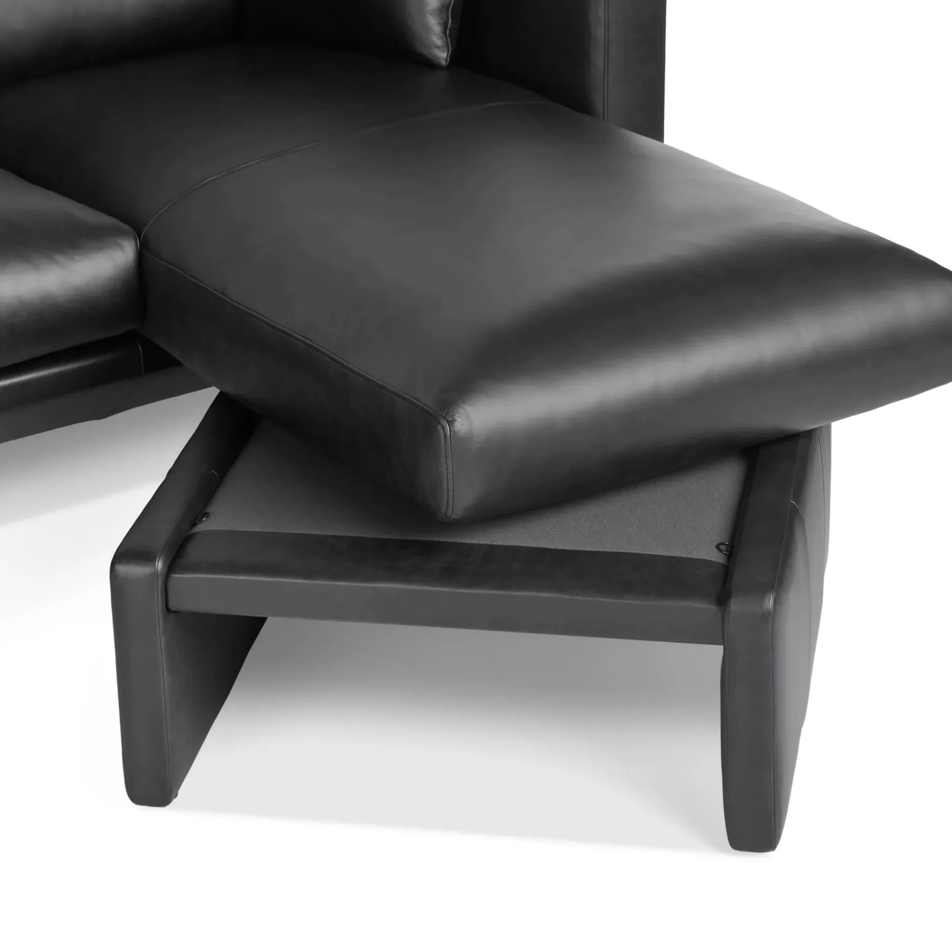 Roxwell 91" Leather Reversible Sectional - Emilia Black