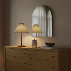 Rye Table Lamp - Walnut