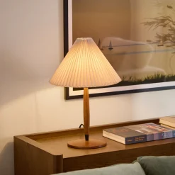 Rye Table Lamp - Walnut