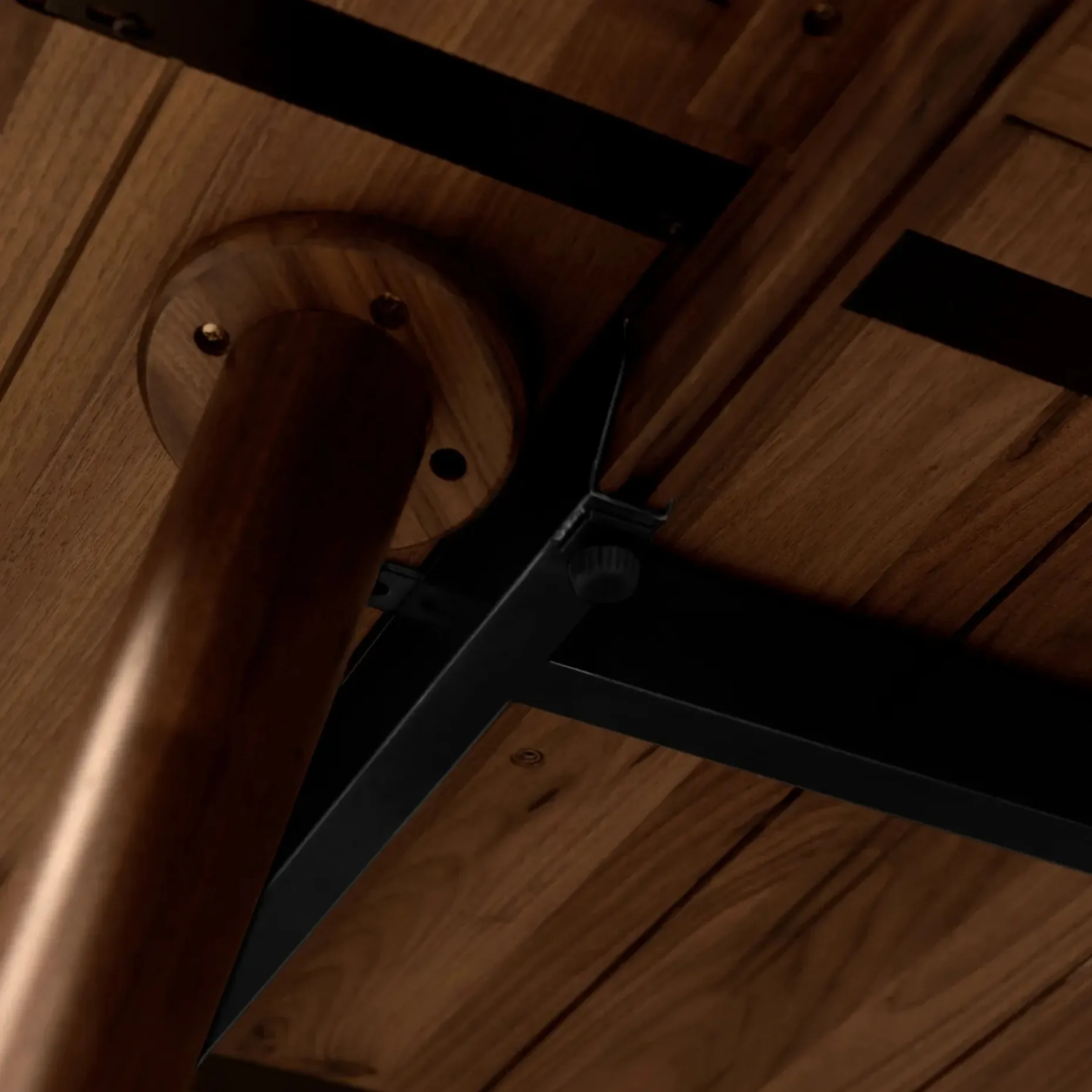 Seno 71" - 110" Extendable Dining Table - Walnut