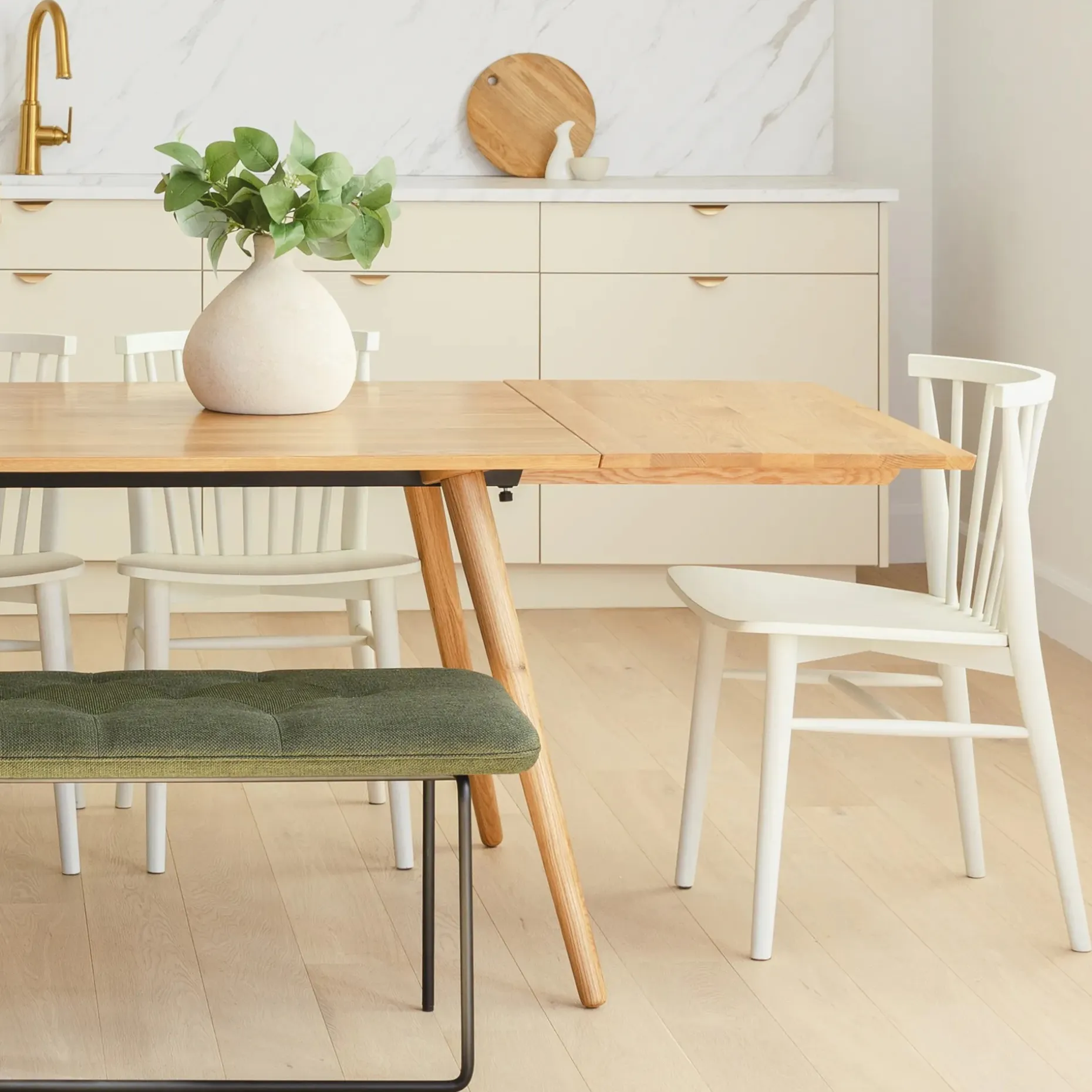 Seno 71" - 110" Extendable Dining Table - Oak