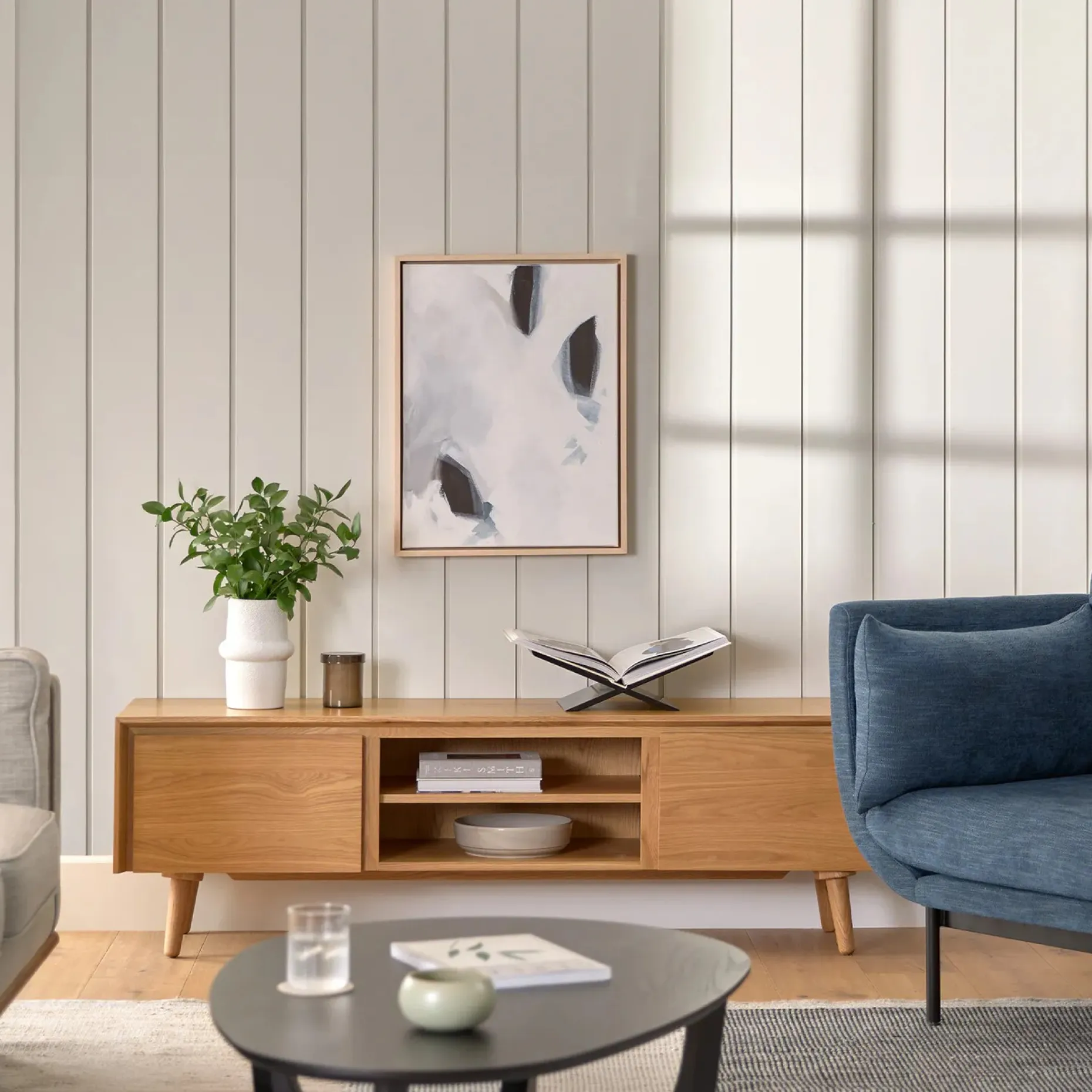 Seno 63" Low Media Unit - Oak