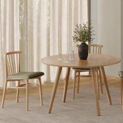 Seno 47" Round Dining Table - Oak