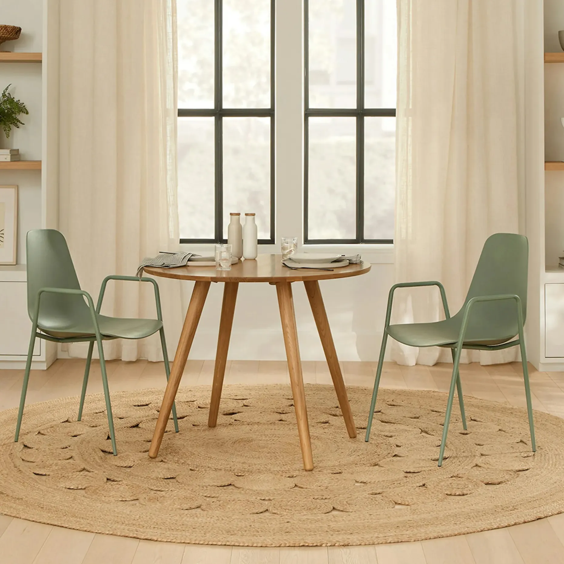 Seno 36" Round Dining Table - Oak