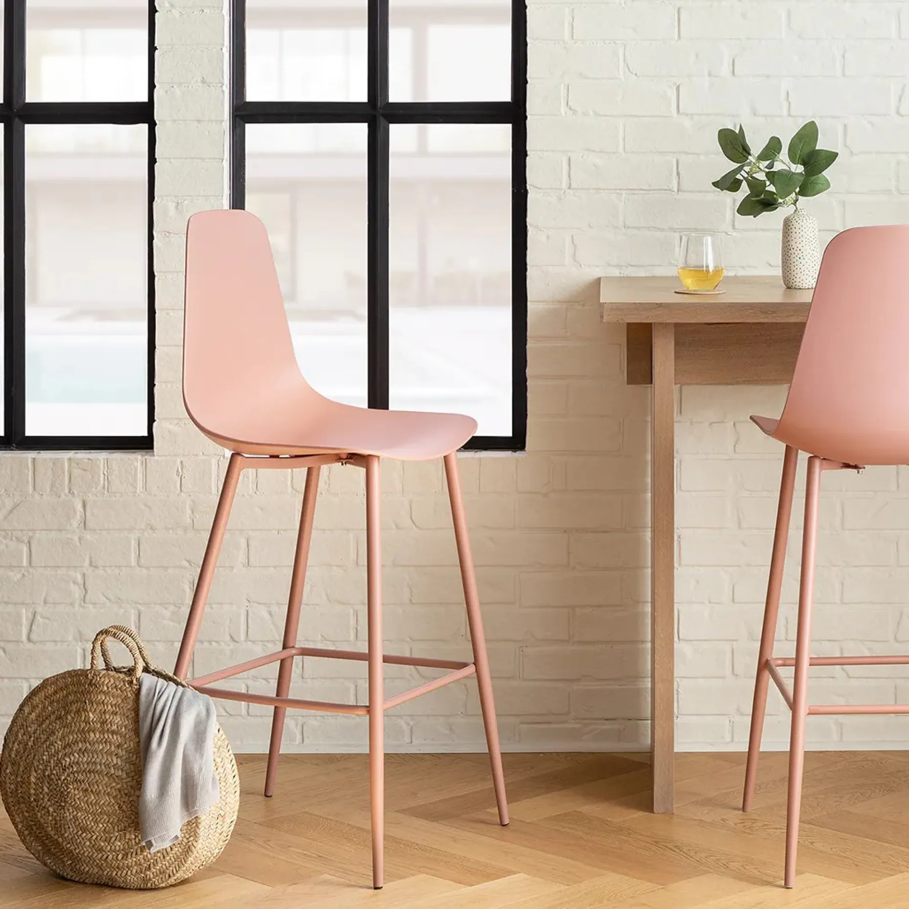 Svelti Bar Stool - Dusty Pink