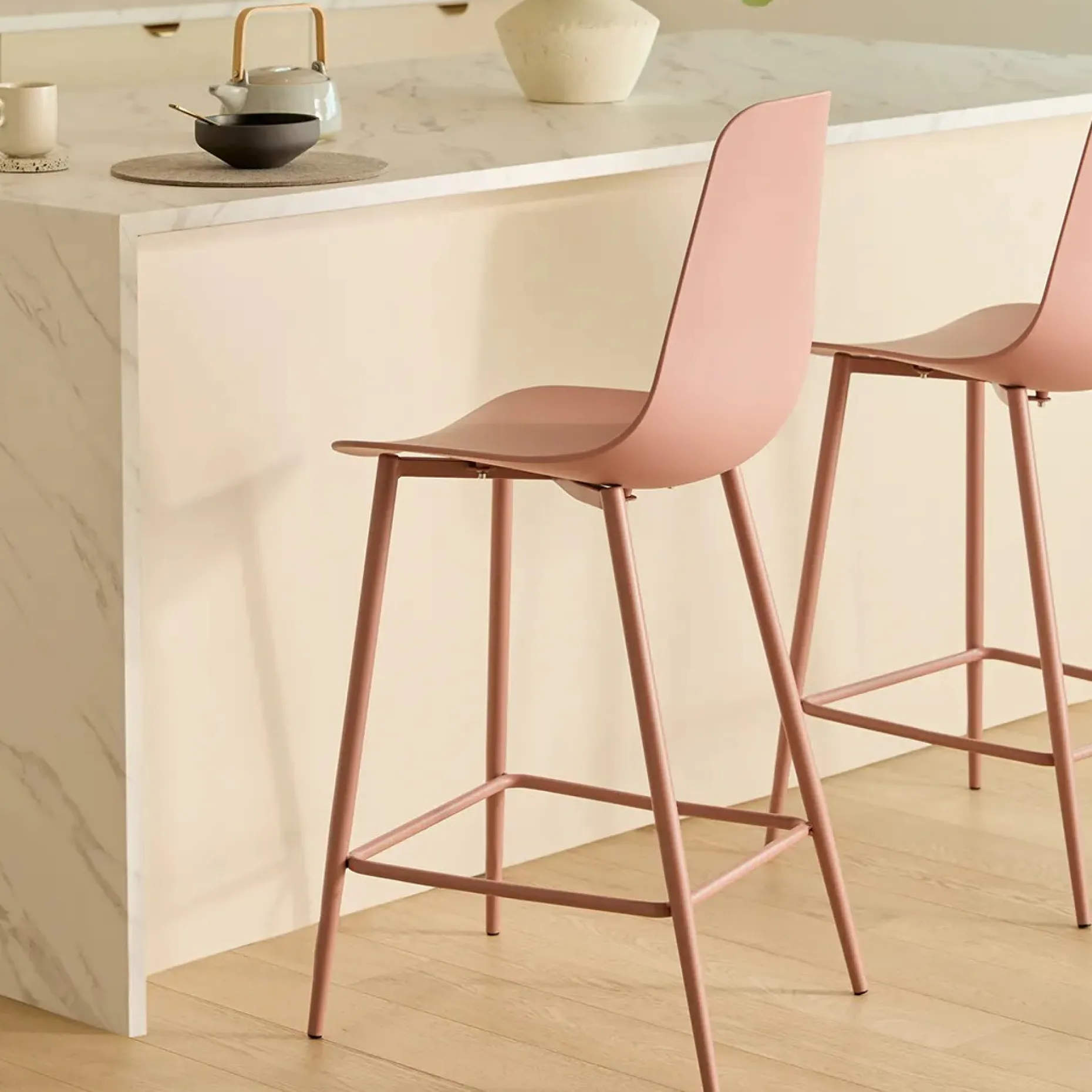 Svelti Counter Stool - Dusty Pink