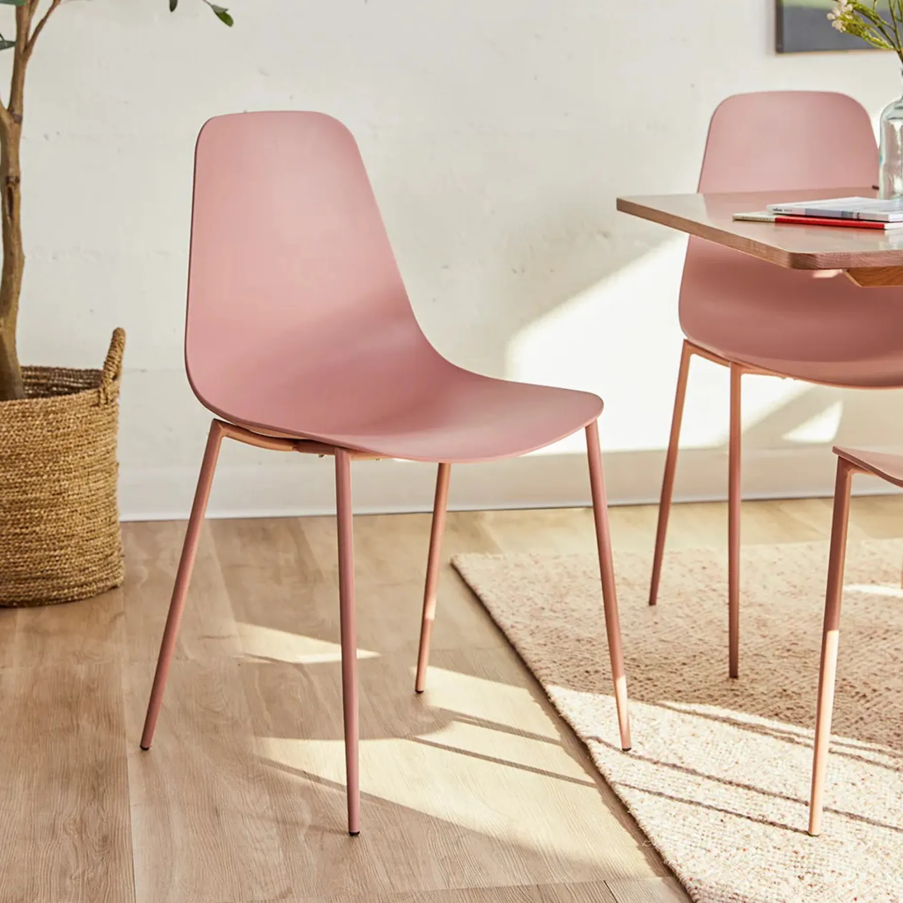 Svelti Dining Chair - Dusty Pink