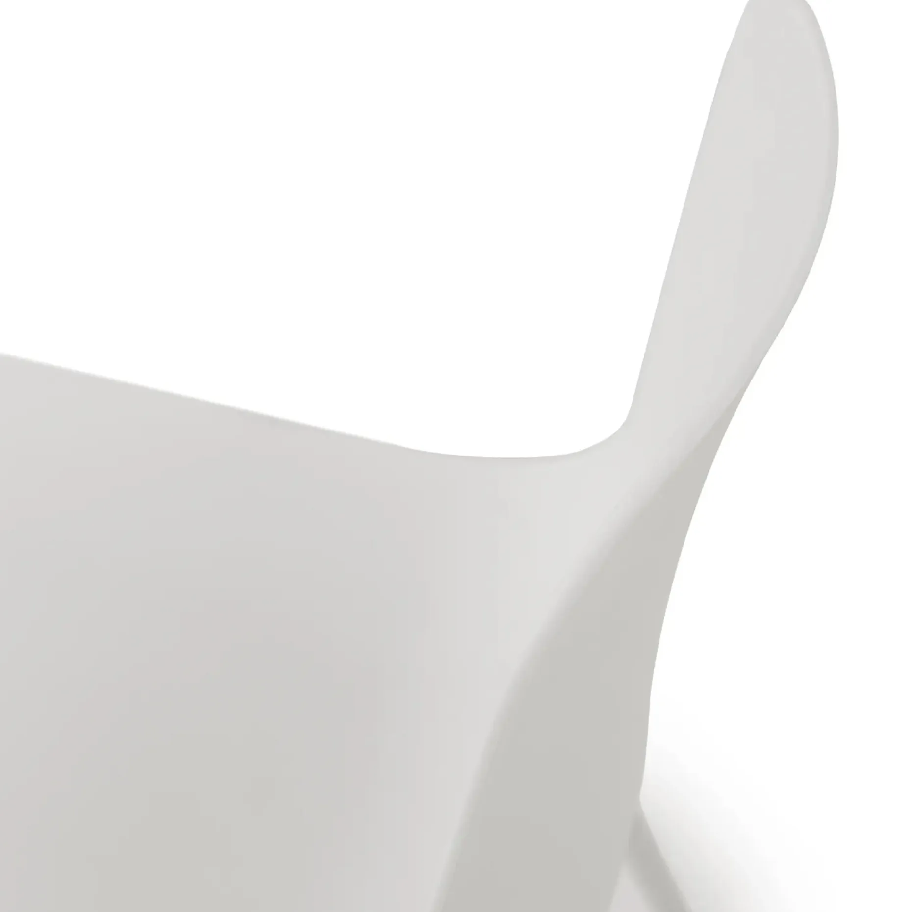 Svelti Dining Chair - Pure White