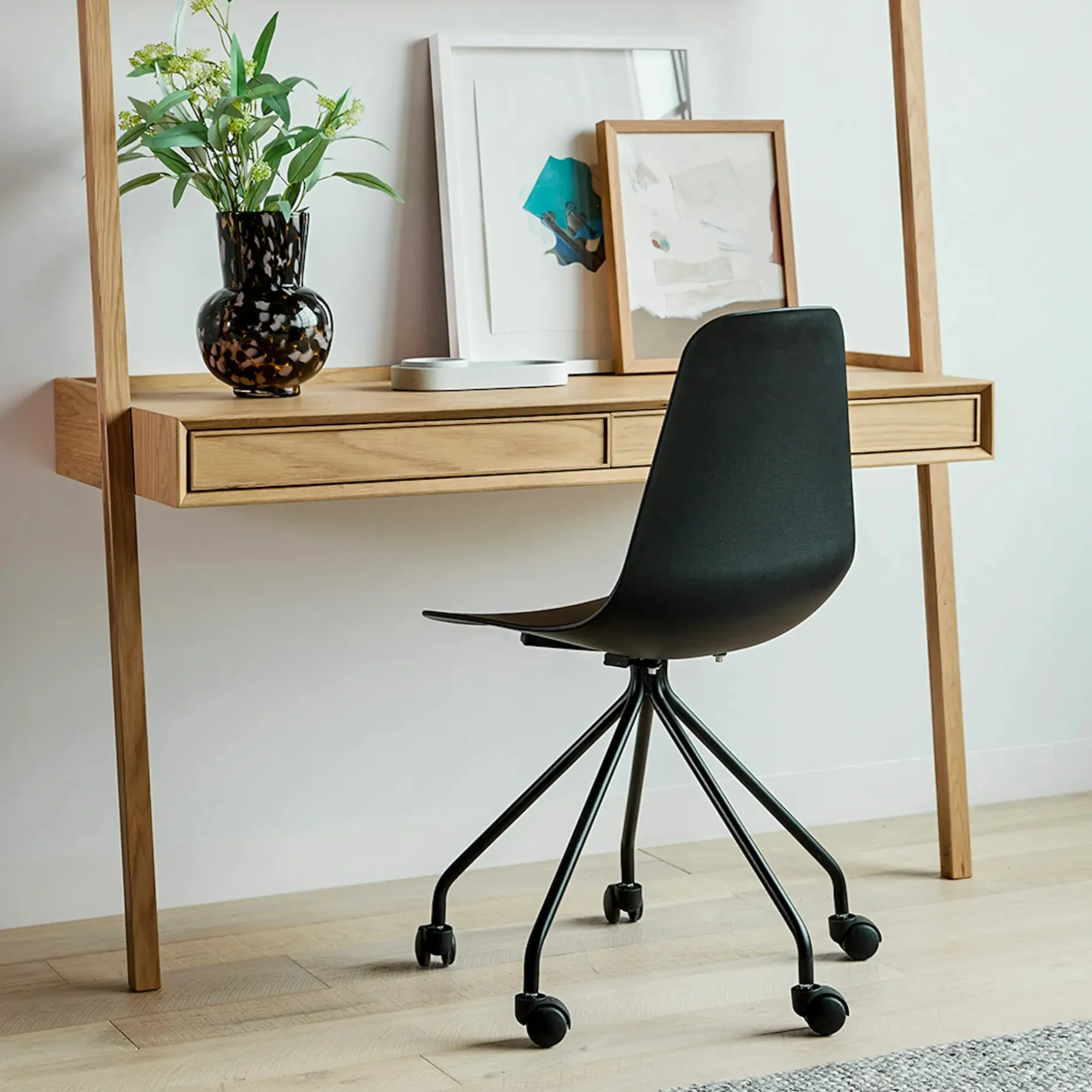 Svelti Office Chair - Pure Black