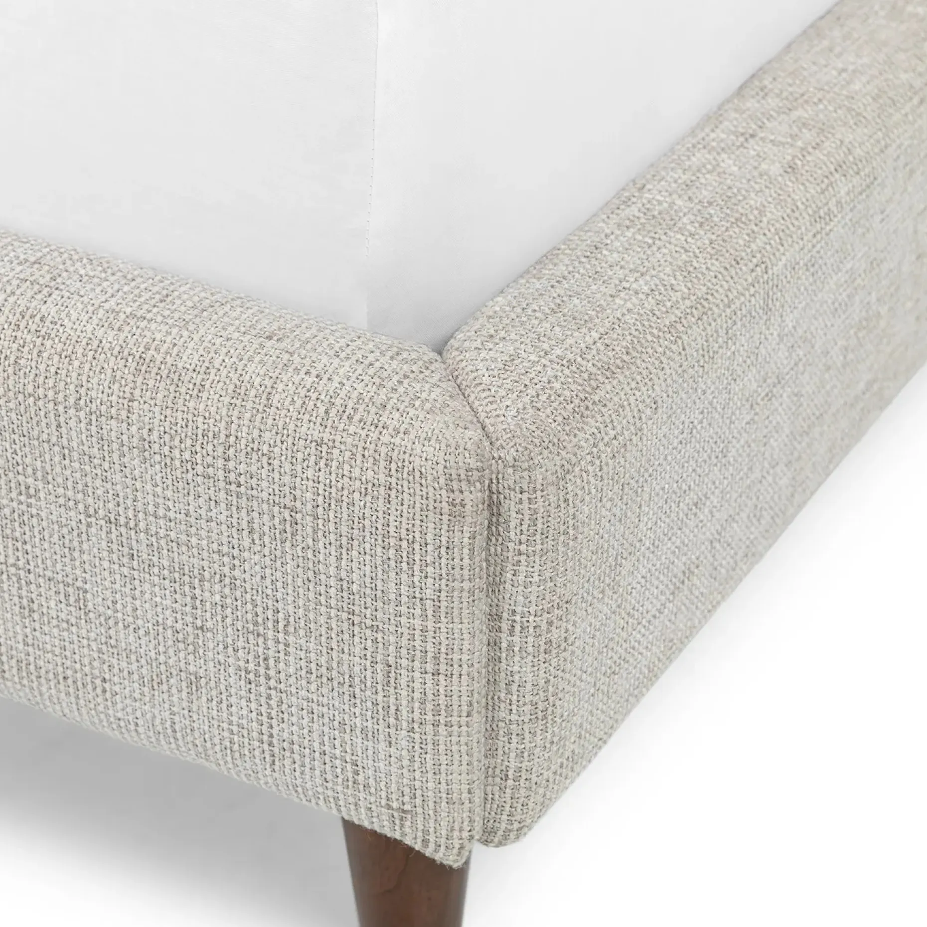 Sven King Tufted Bed - Birch Ivory