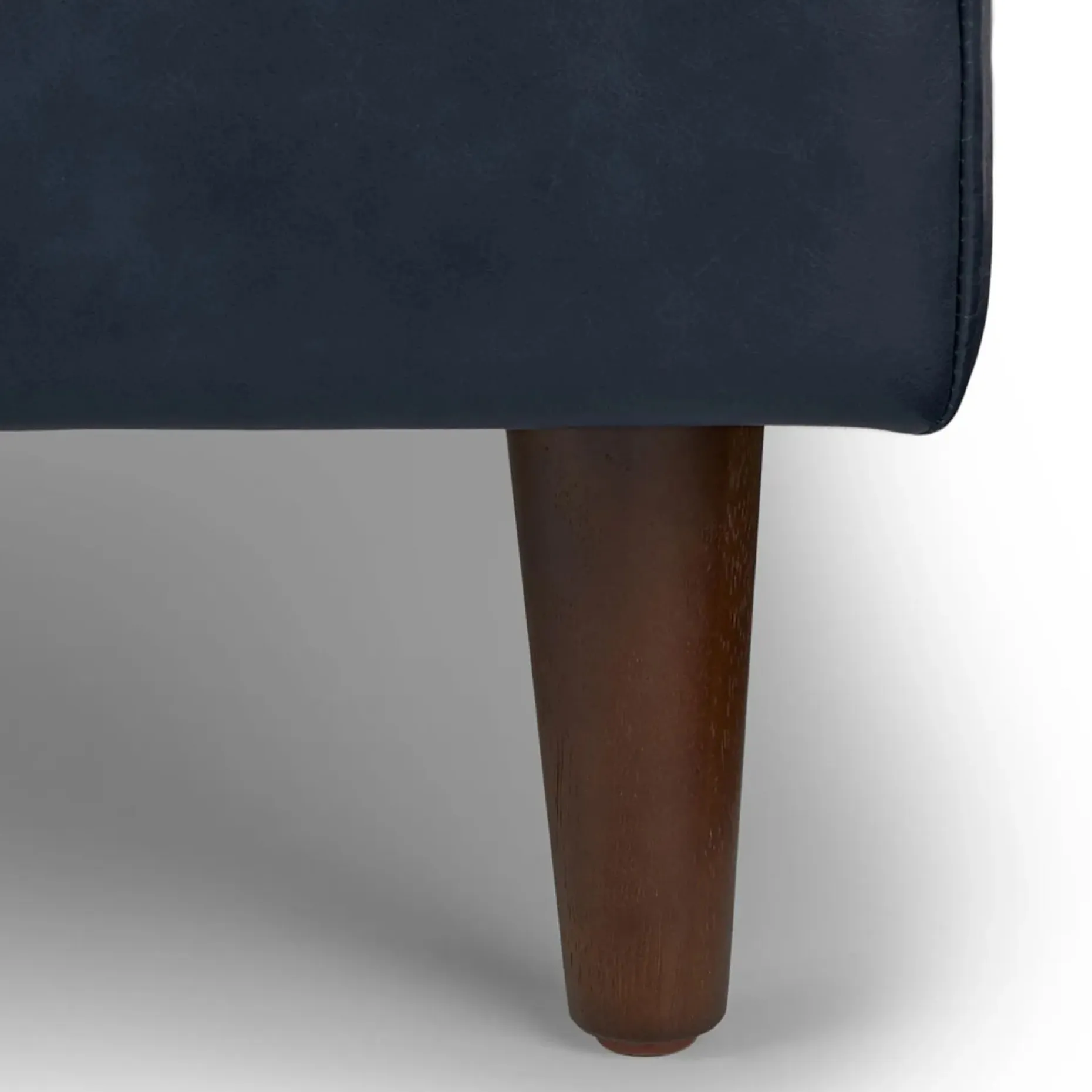 Sven 56" Tufted Leather Bench - Oxford Blue