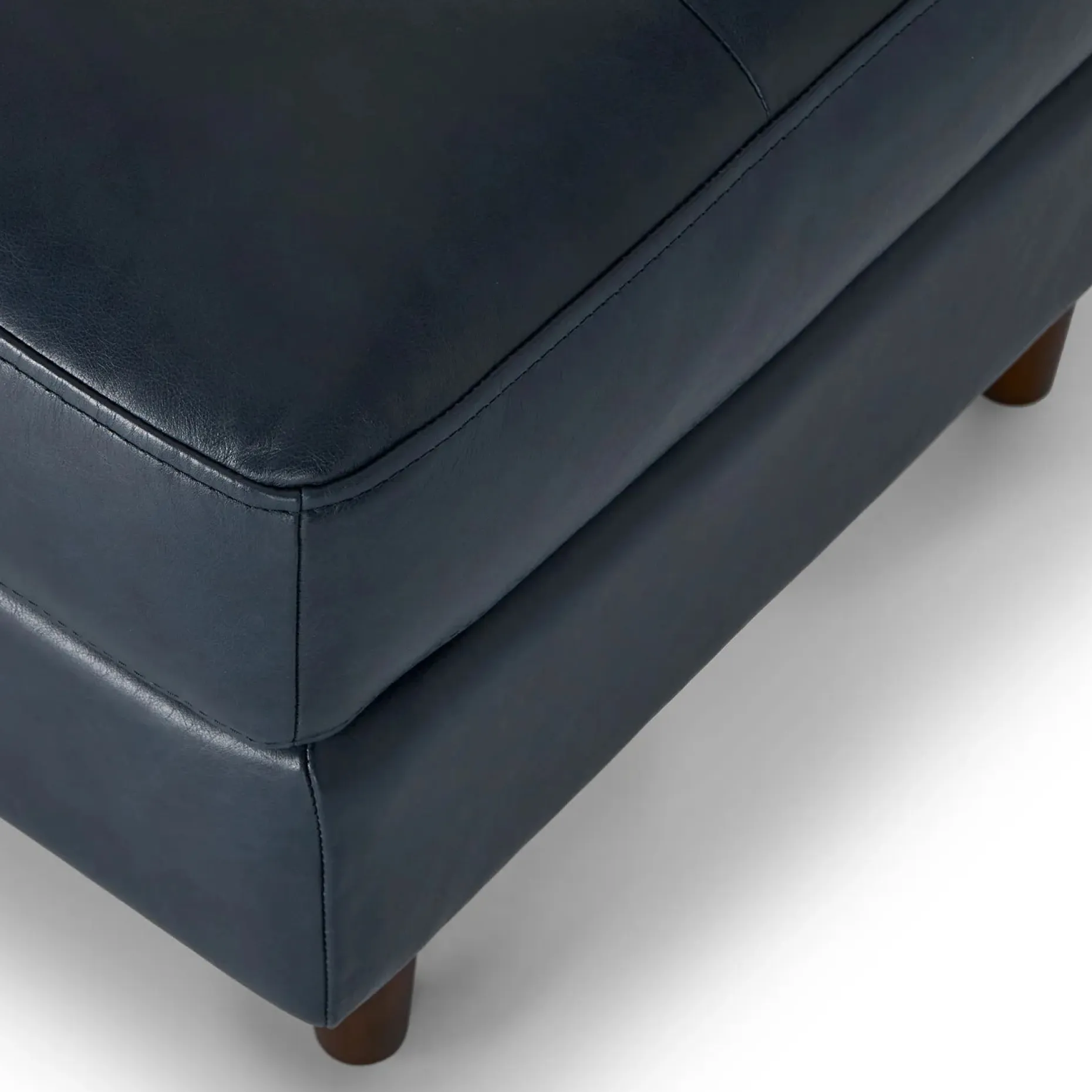 Sven 56" Tufted Leather Bench - Oxford Blue