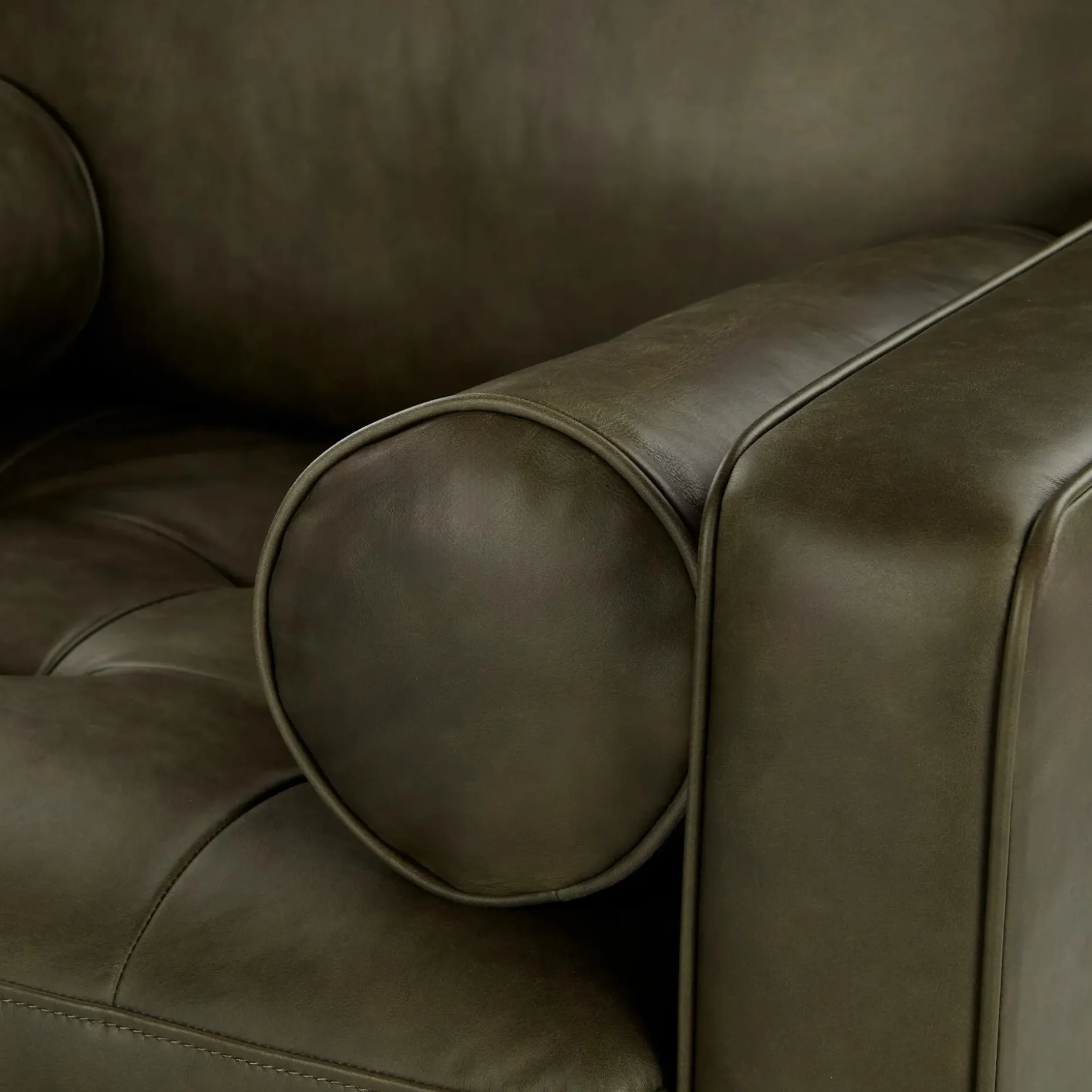Sven 42" Tufted Leather Lounge Chair - Charme Green