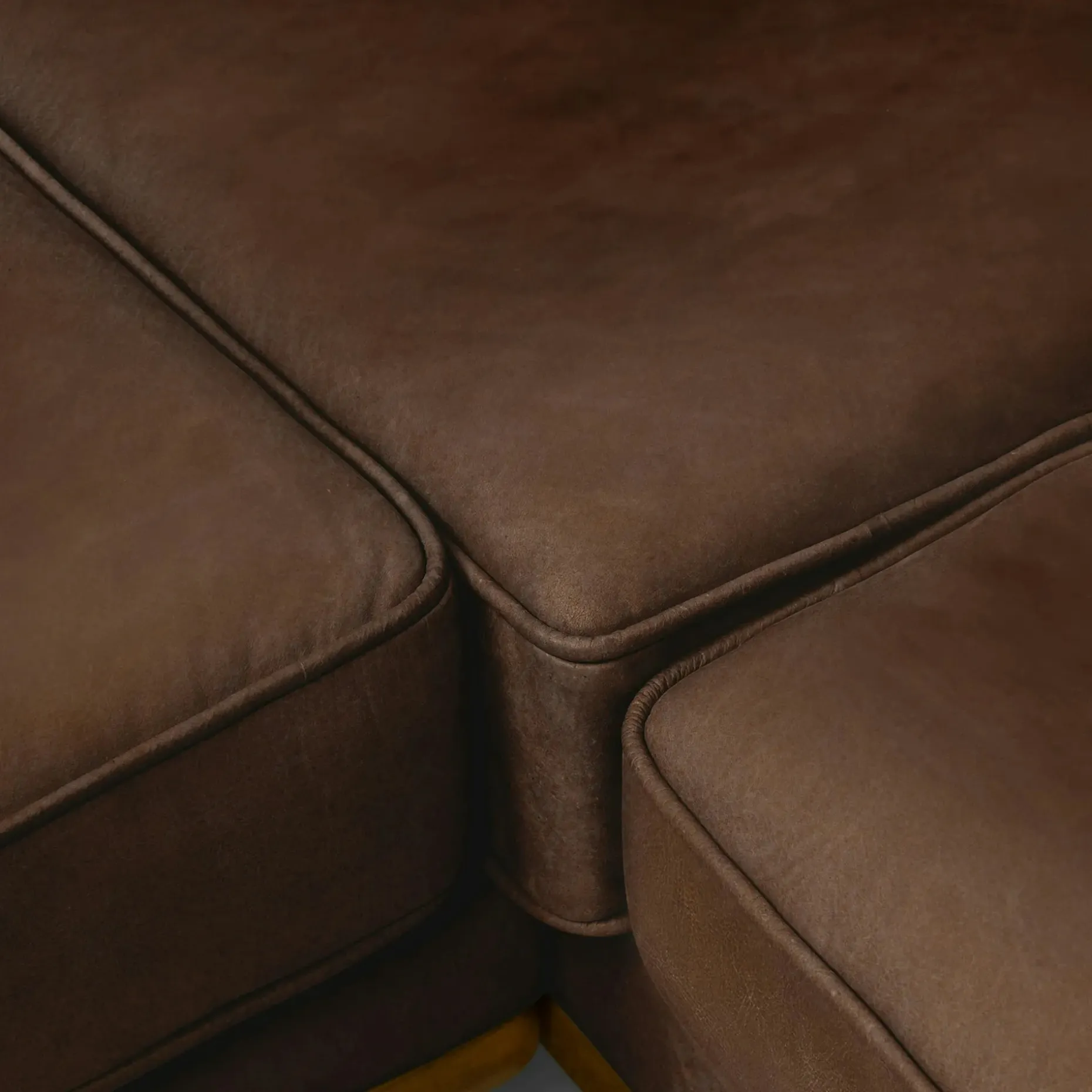 Timber 93" Leather Corner Sectional - Charme Chocolat