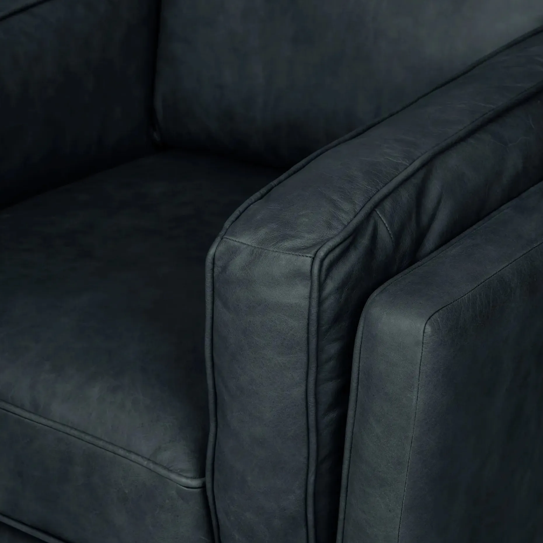 Timber 41" Leather Lounge Chair - Charme Black