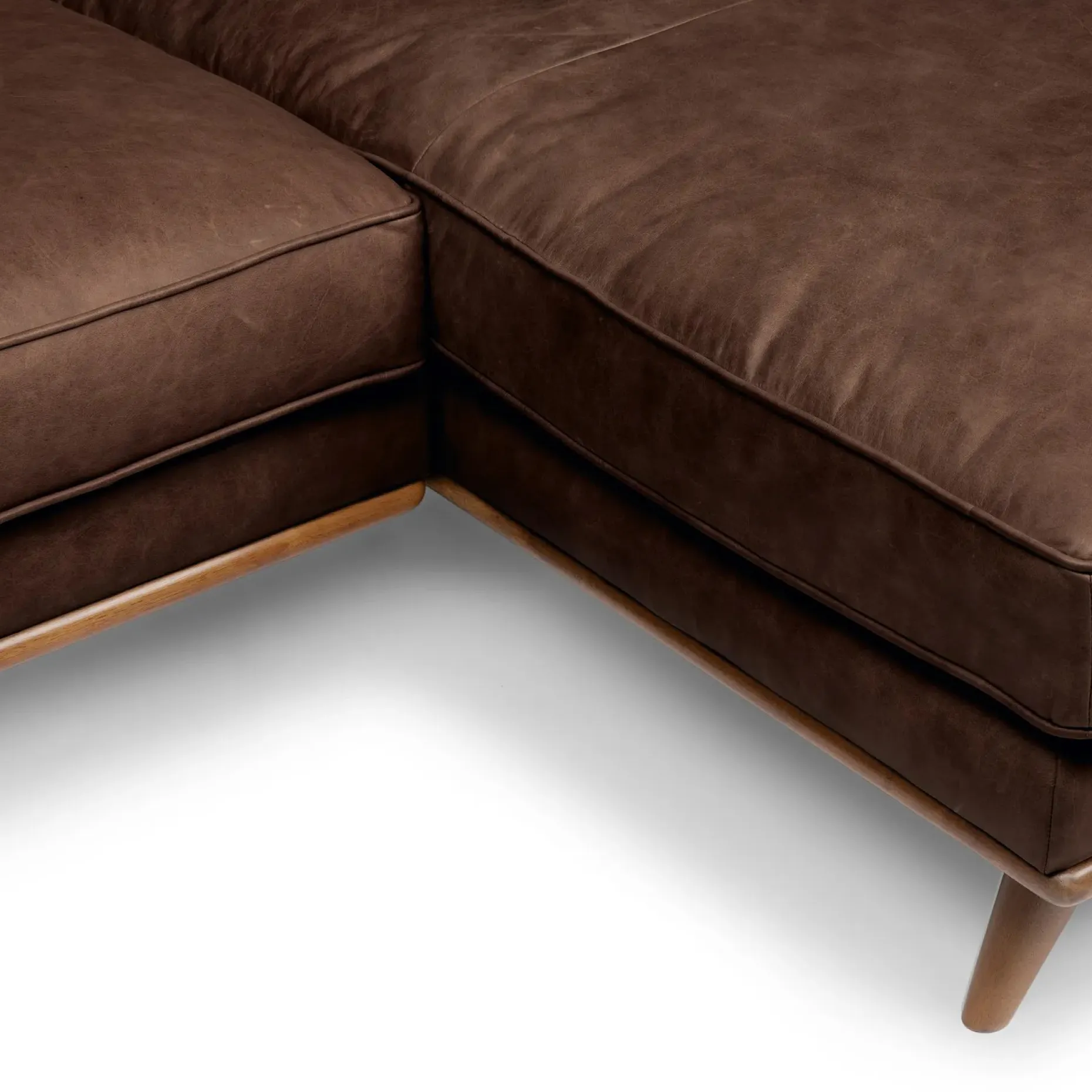 Timber 93" Leather Right Sectional - Charme Chocolat