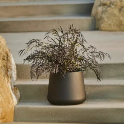 Tuva Narrow Indoor/Outdoor Planter - Black