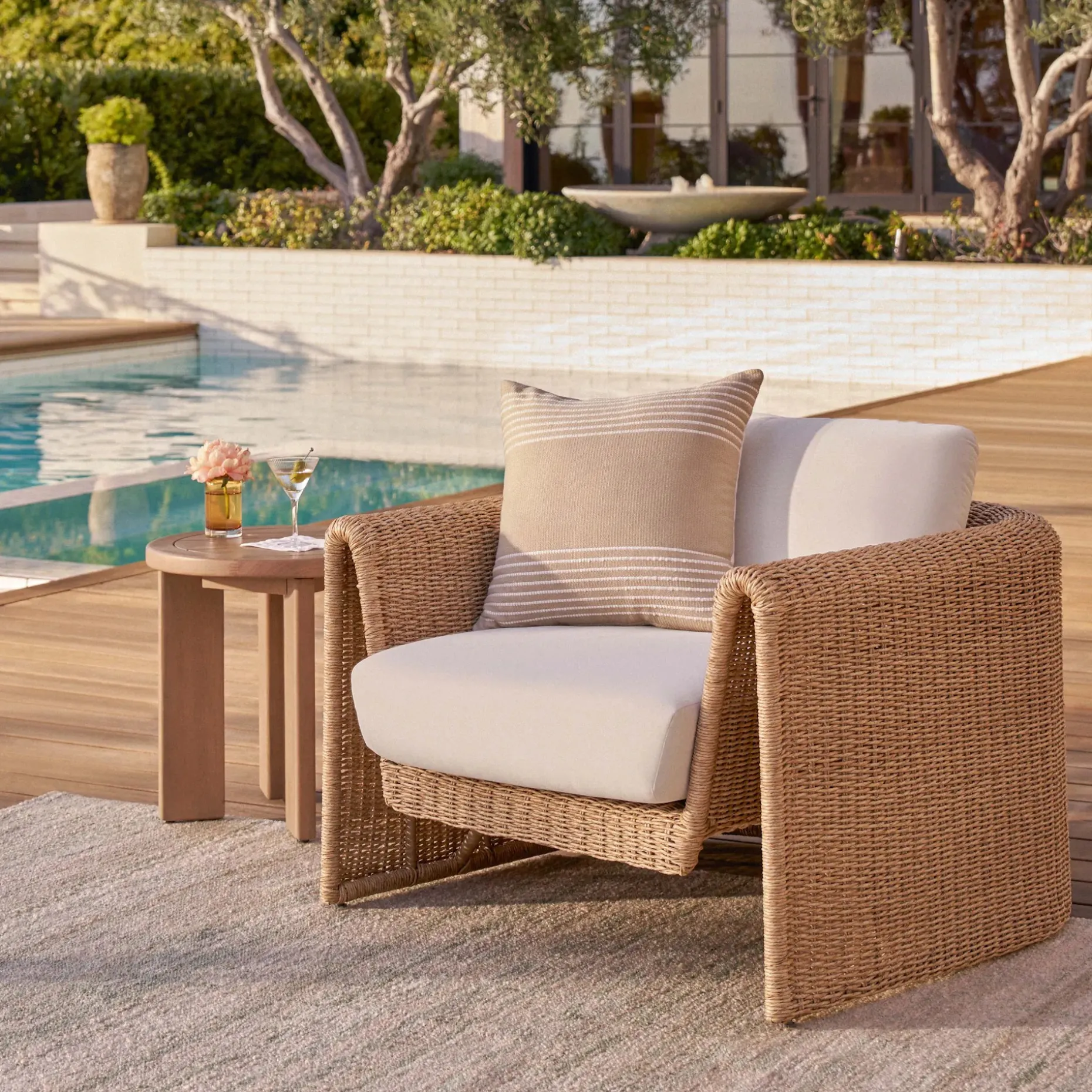 Willa 38" Outdoor Wicker Lounge Chair - Dravite Ivory